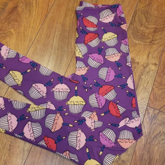 Lularoe exclusive one size 4th anniversary legging - Picture 4 of 5